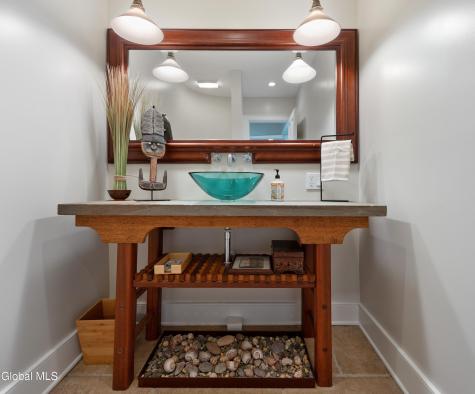 250 Bashford Road Chatham NY 12184