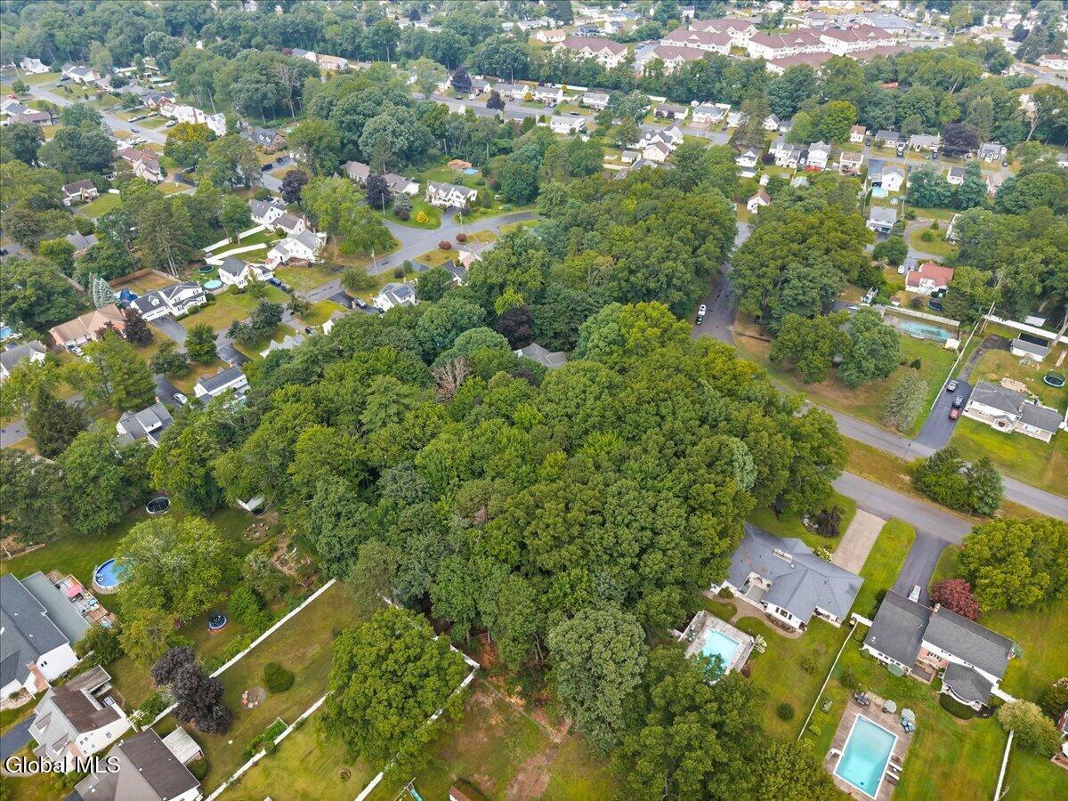 1005 Fairlane Road Rotterdam NY 12306