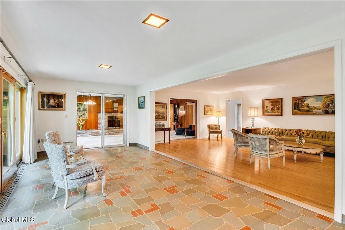 1005 Fairlane Road Rotterdam NY 12306