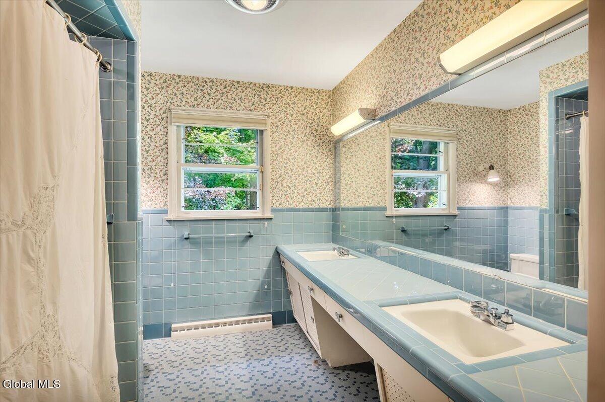 1005 Fairlane Road Rotterdam NY 12306