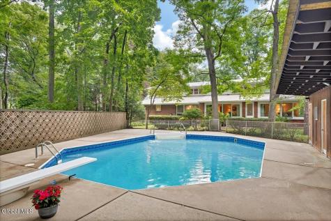 1005 Fairlane Road Rotterdam NY 12306