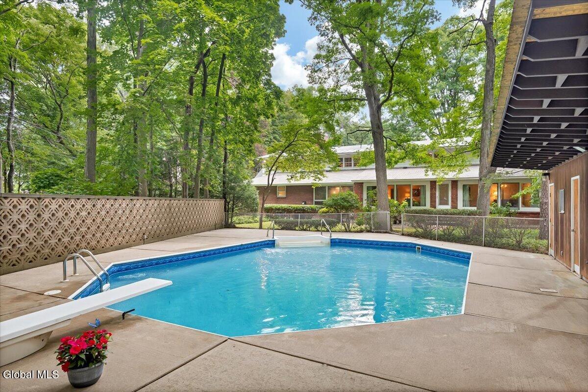 1005 Fairlane Road Rotterdam NY 12306