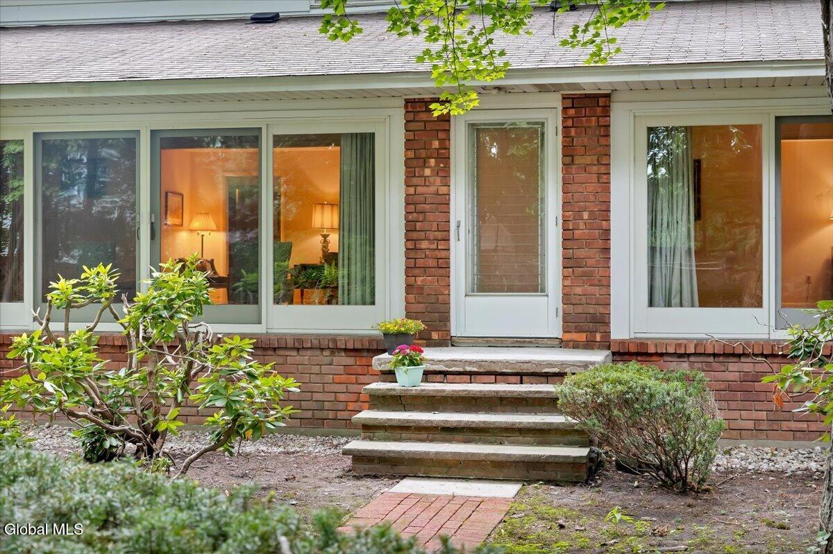 1005 Fairlane Road Rotterdam NY 12306