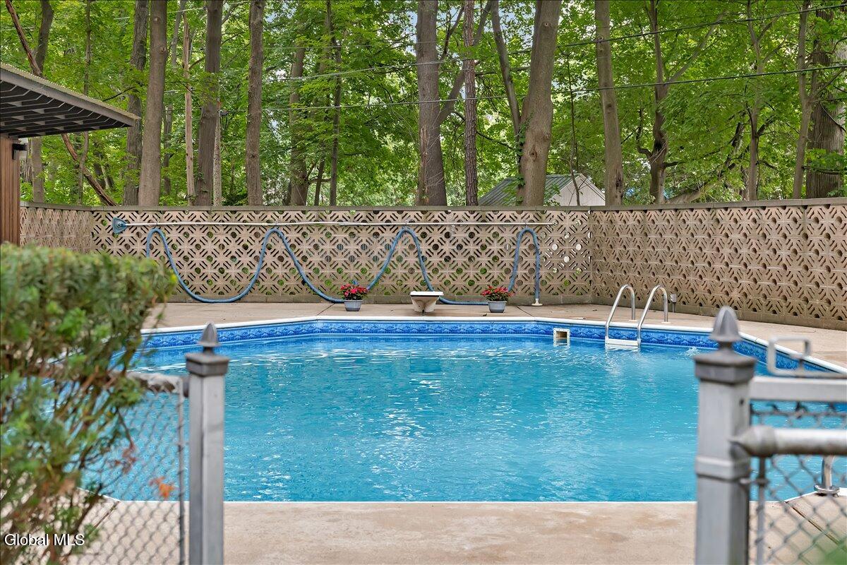 1005 Fairlane Road Rotterdam NY 12306