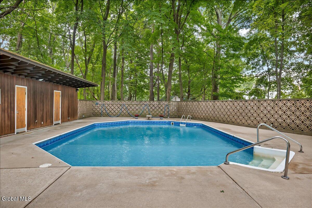 1005 Fairlane Road Rotterdam NY 12306