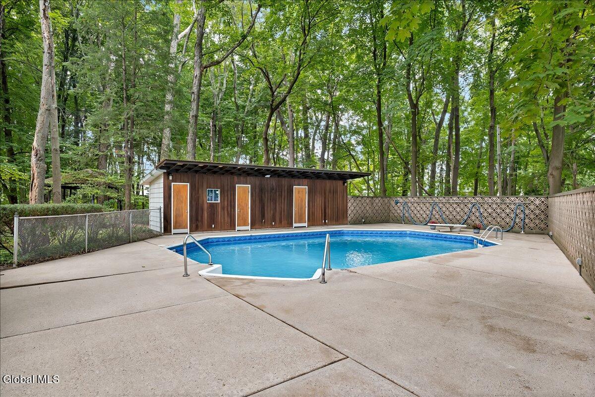 1005 Fairlane Road Rotterdam NY 12306