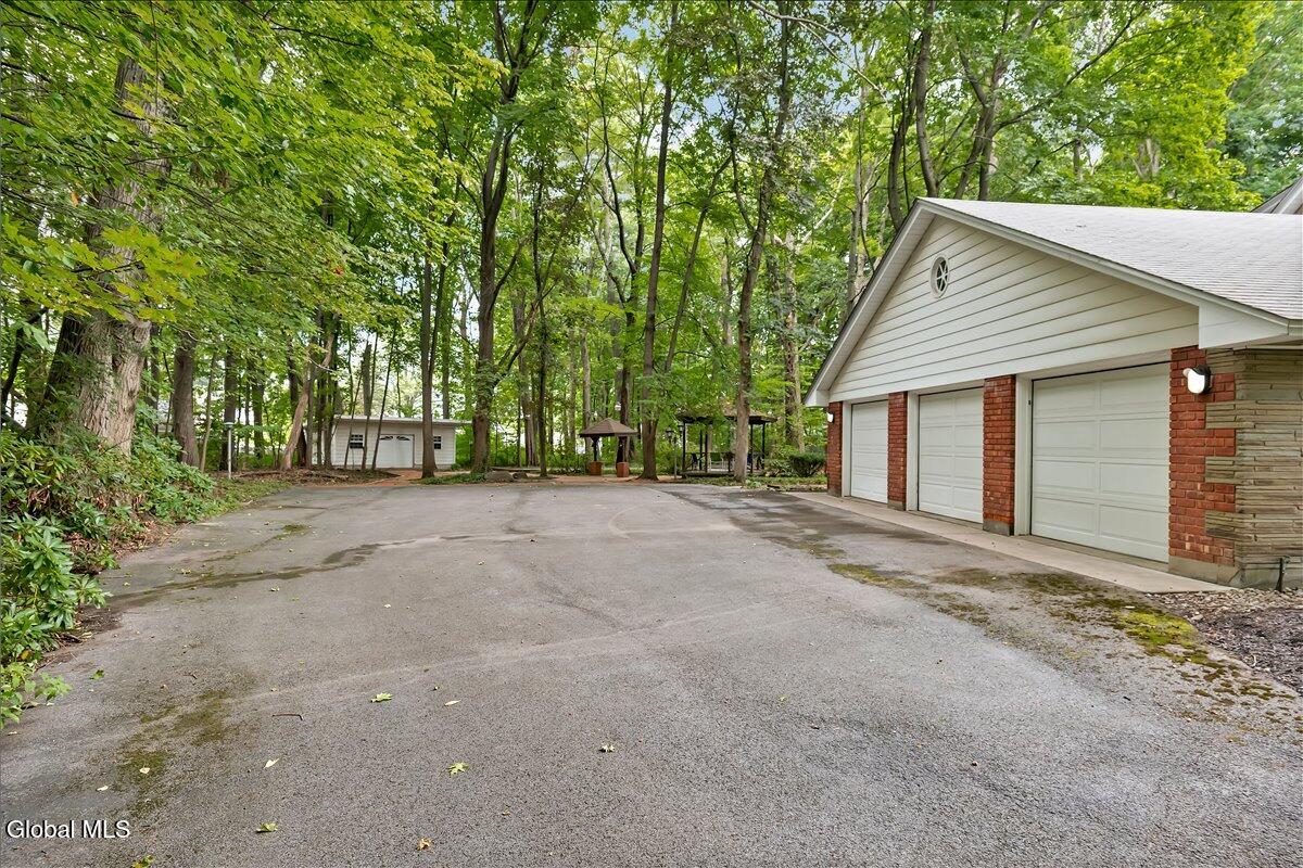 1005 Fairlane Road Rotterdam NY 12306
