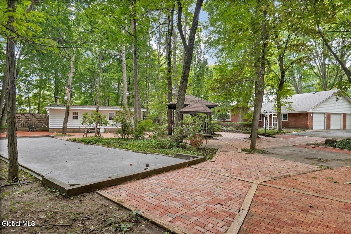 1005 Fairlane Road Rotterdam NY 12306