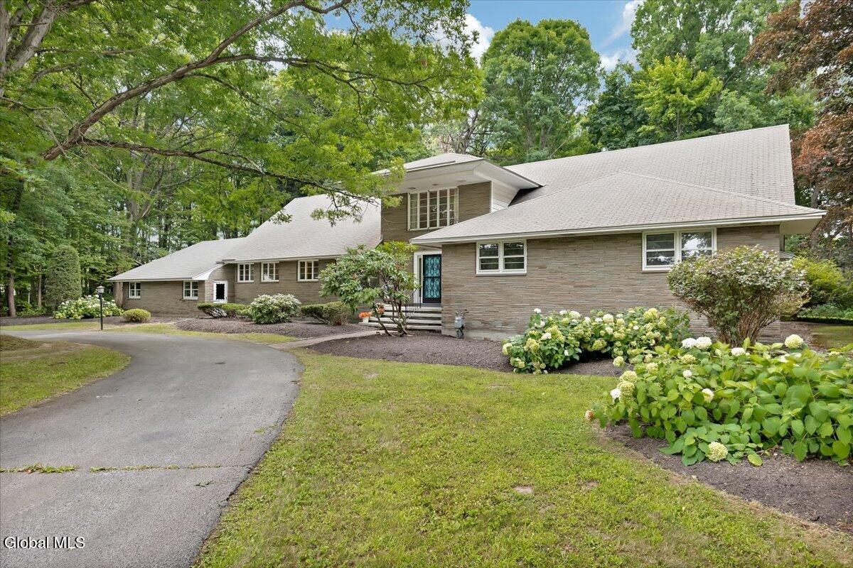 1005 Fairlane Road Rotterdam NY 12306