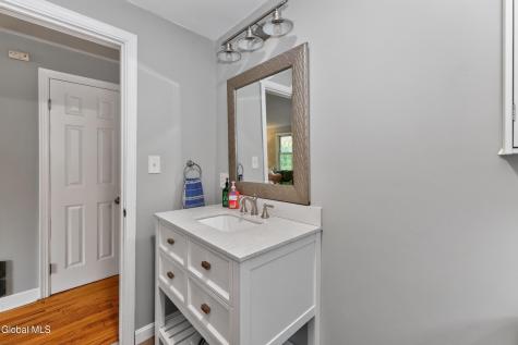 3 Hillview Terrace Guilderland NY 12084