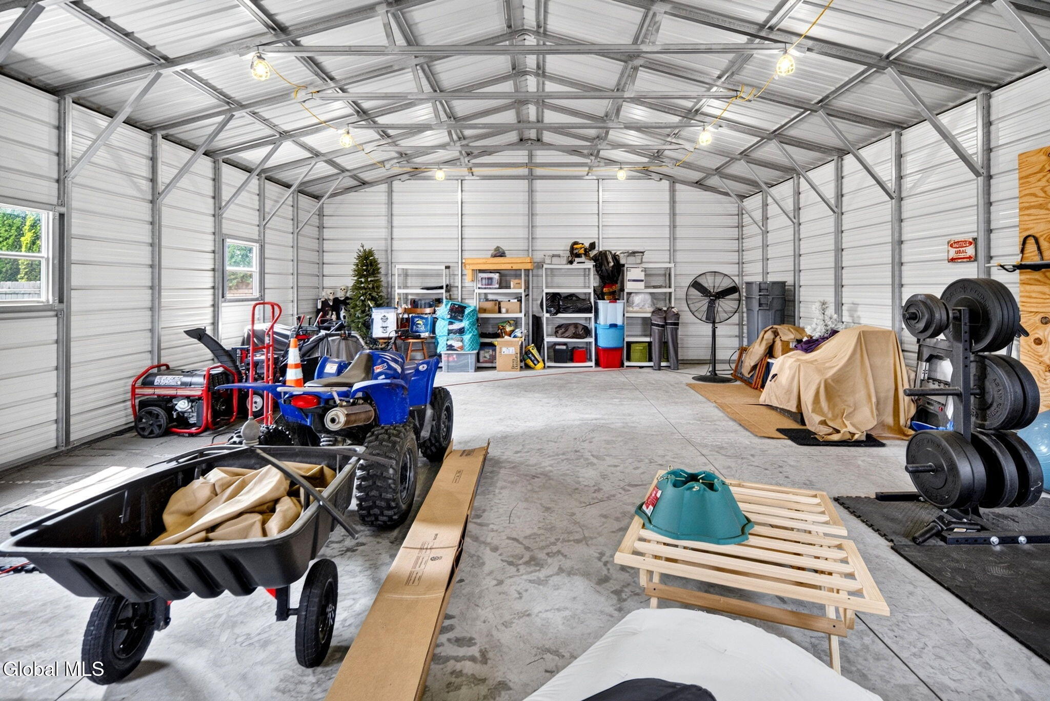 33 Hawthorne Court Loudonville NY 12211