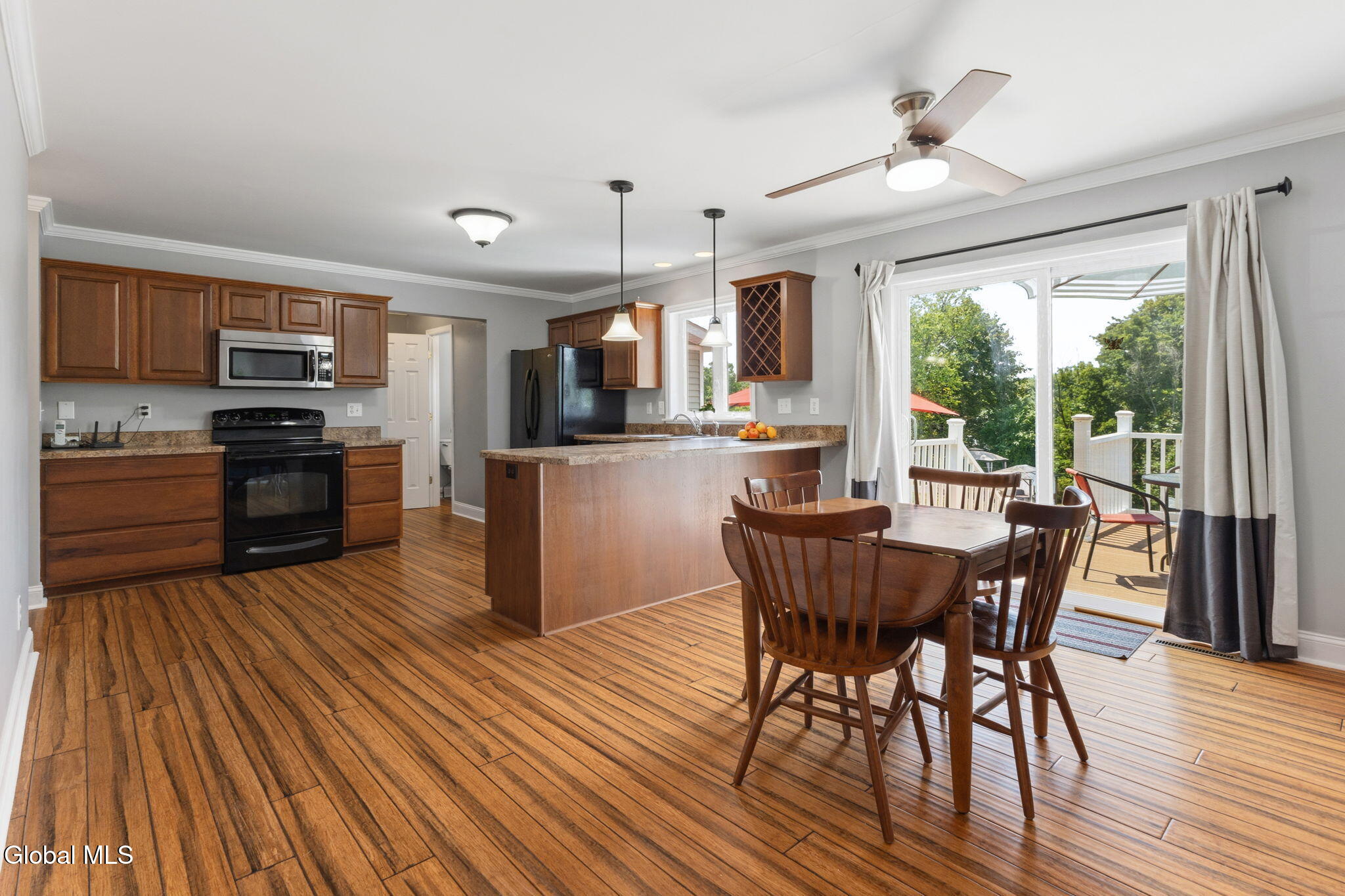 43 Amanda Way Niskayuna NY 12309
