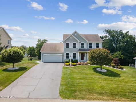 43 Amanda Way Niskayuna NY 12309