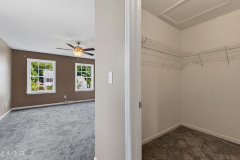 43 Amanda Way Niskayuna NY 12309
