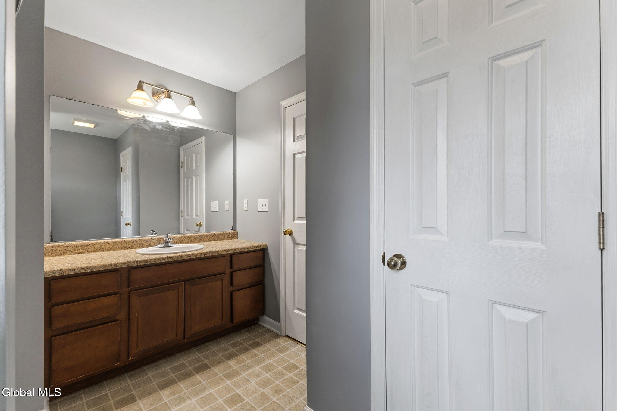 43 Amanda Way Niskayuna NY 12309