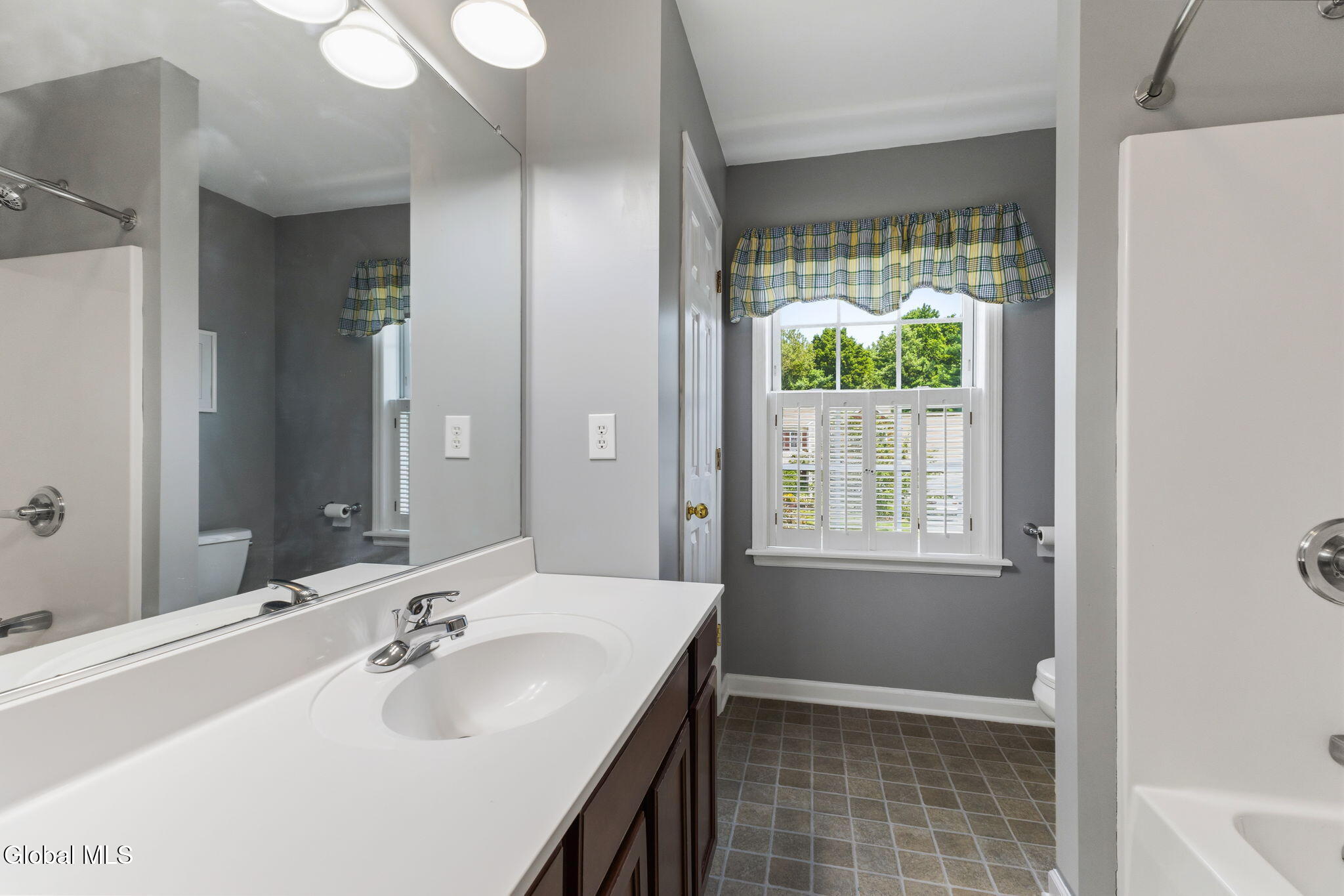 43 Amanda Way Niskayuna NY 12309