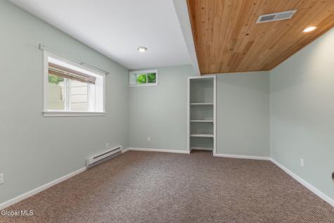 43 Amanda Way Niskayuna NY 12309