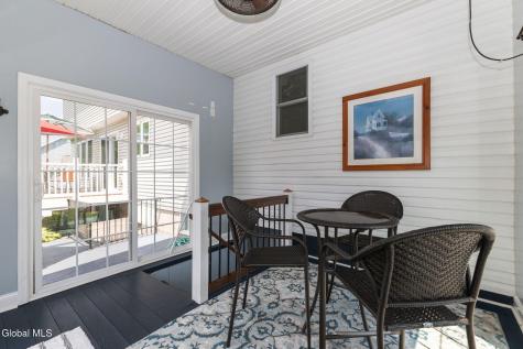 43 Amanda Way Niskayuna NY 12309