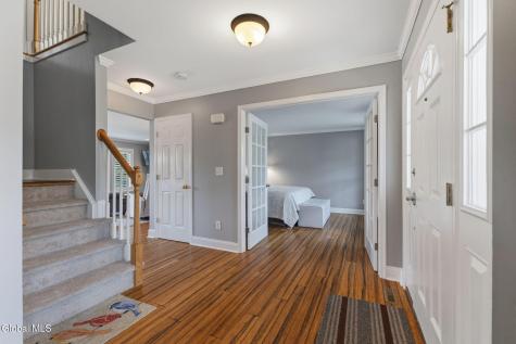 43 Amanda Way Niskayuna NY 12309
