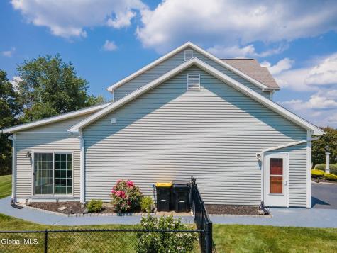 43 Amanda Way Niskayuna NY 12309