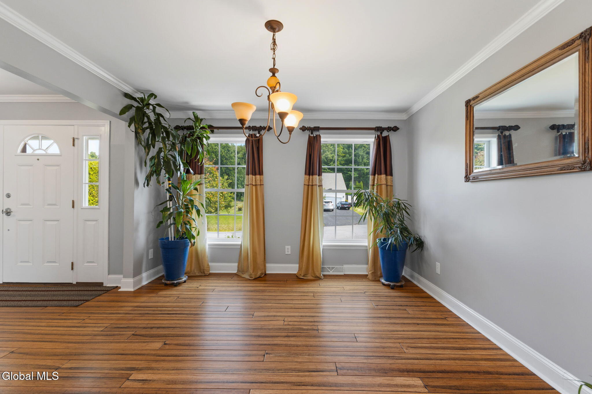 43 Amanda Way Niskayuna NY 12309
