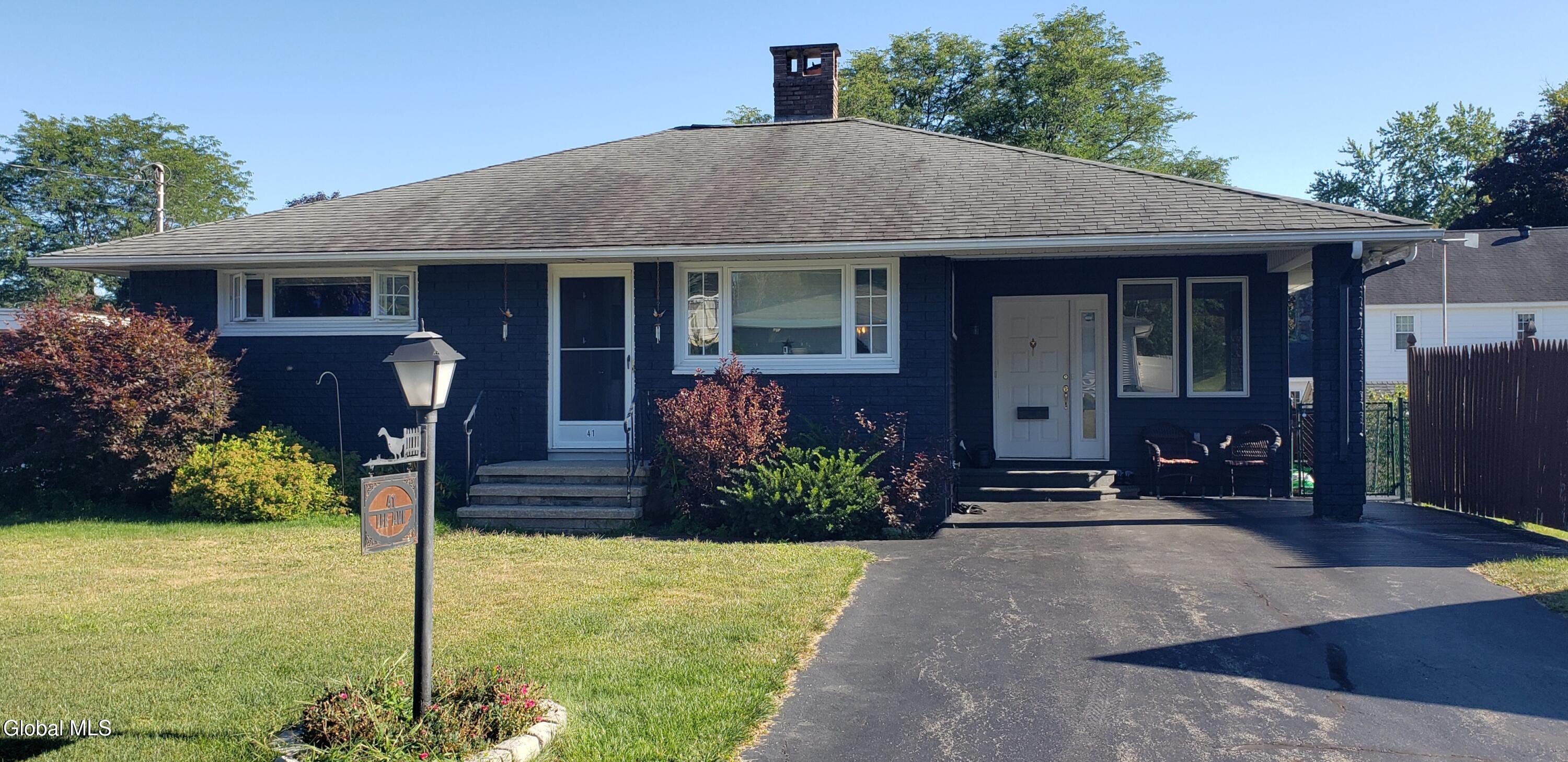 41 Lee Avenue Gloversville NY 12078