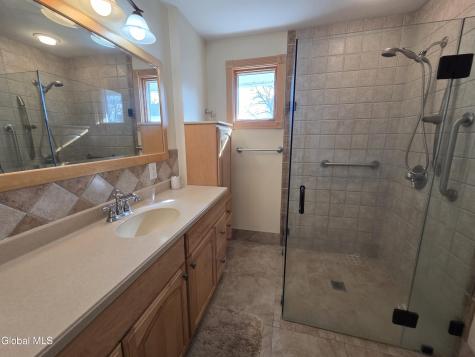 41 Lee Avenue Gloversville NY 12078