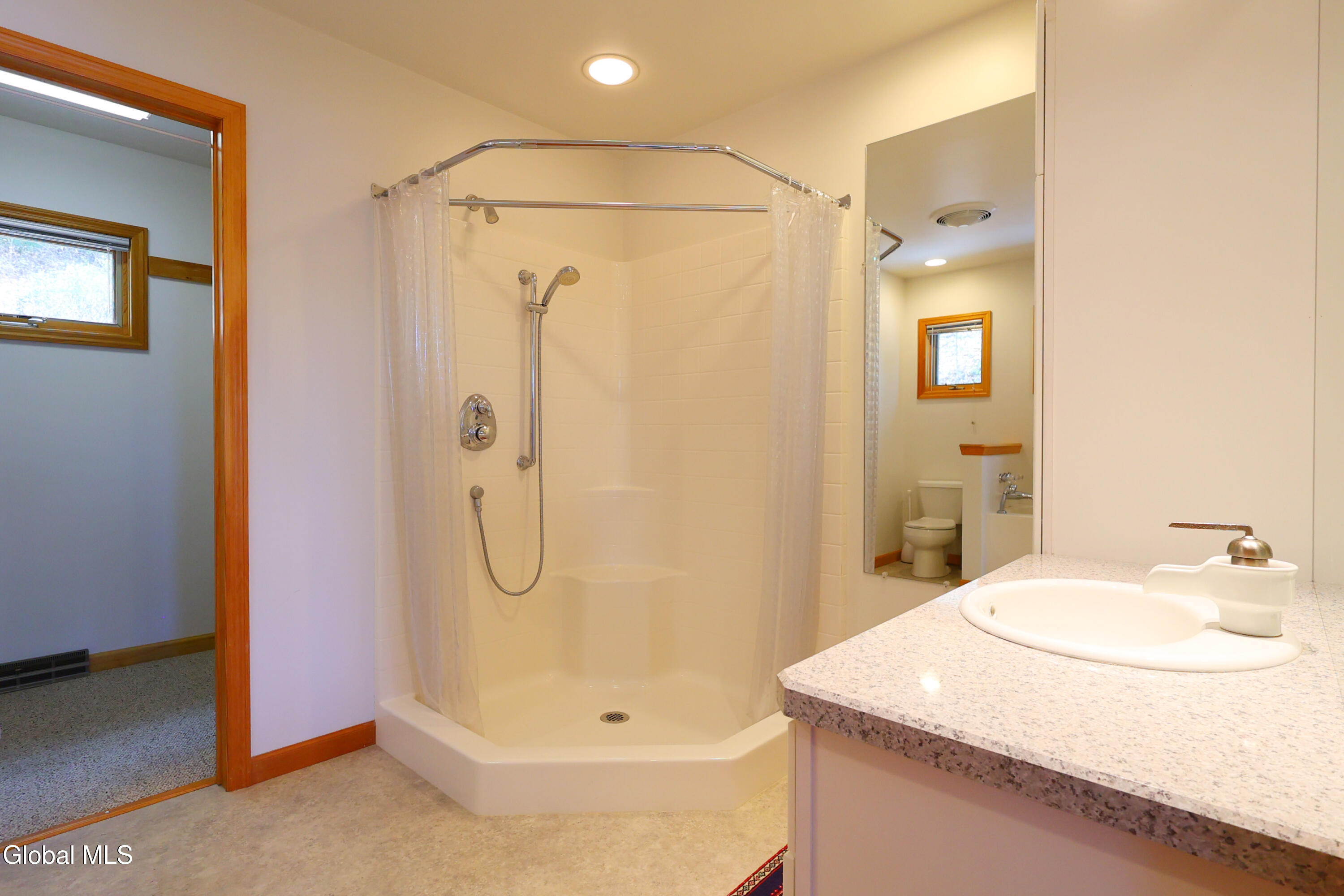 516 E Shore Drive Adirondack NY 12808