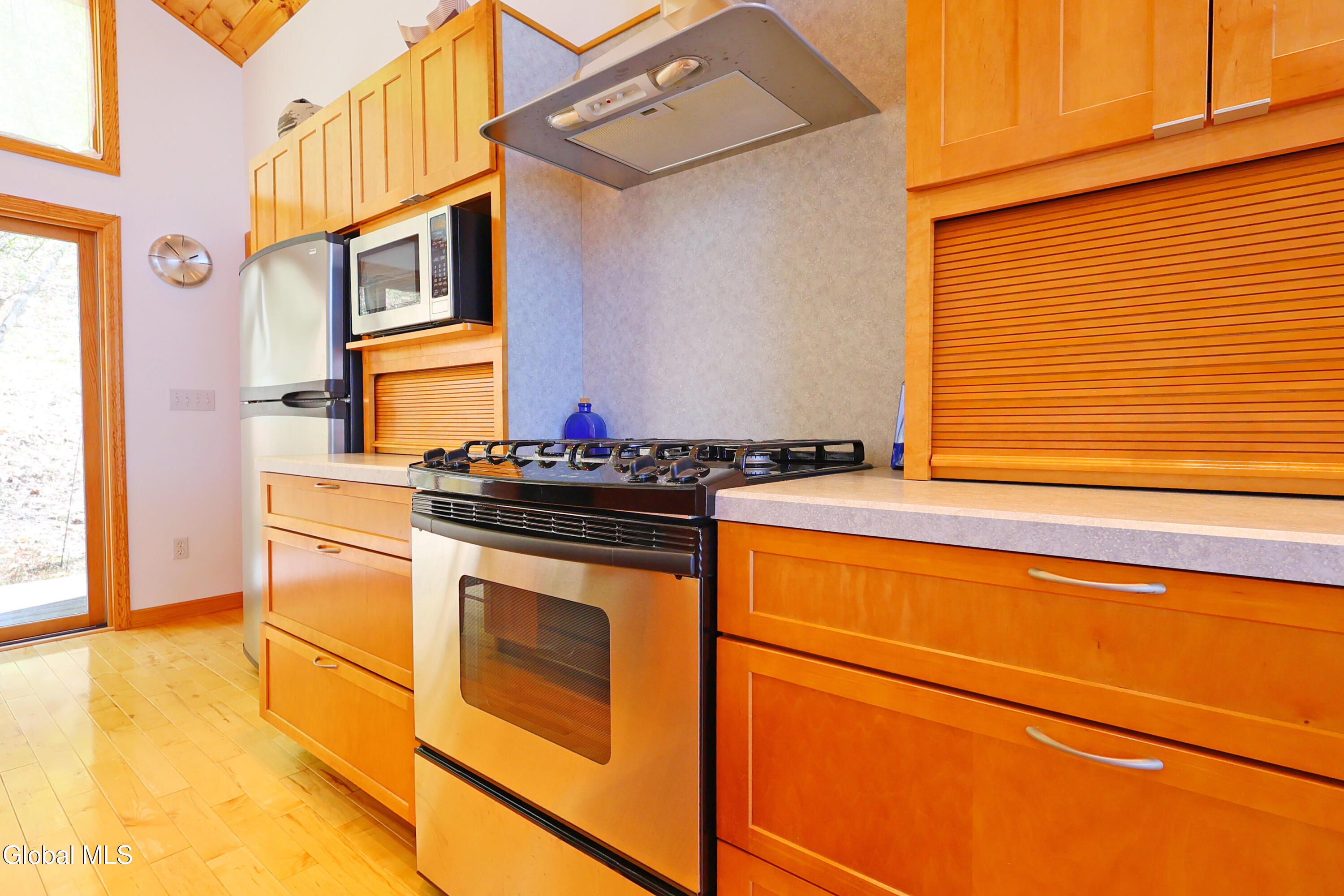 516 E Shore Drive Adirondack NY 12808