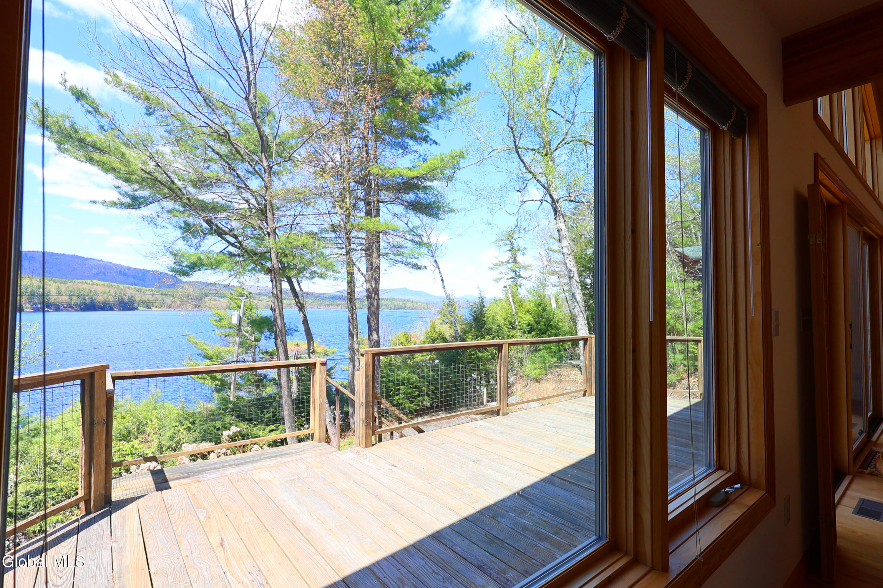 516 E Shore Drive Adirondack NY 12808