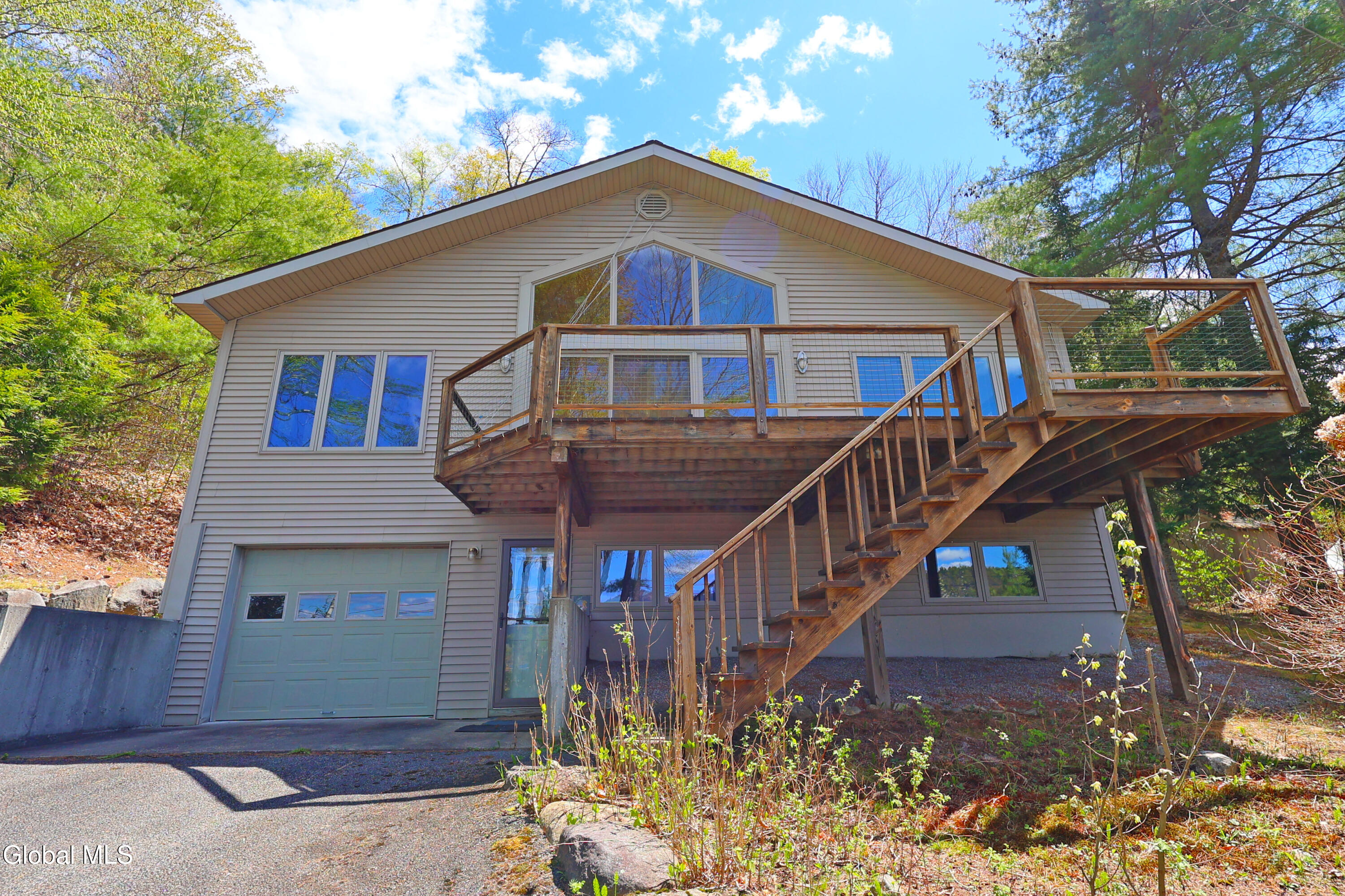 516 E Shore Drive Adirondack NY 12808