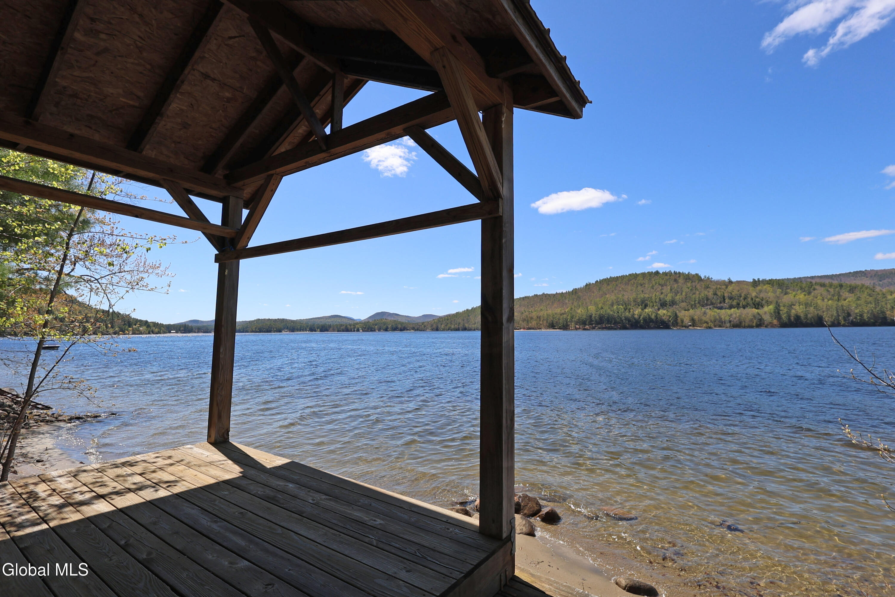 516 E Shore Drive Adirondack NY 12808
