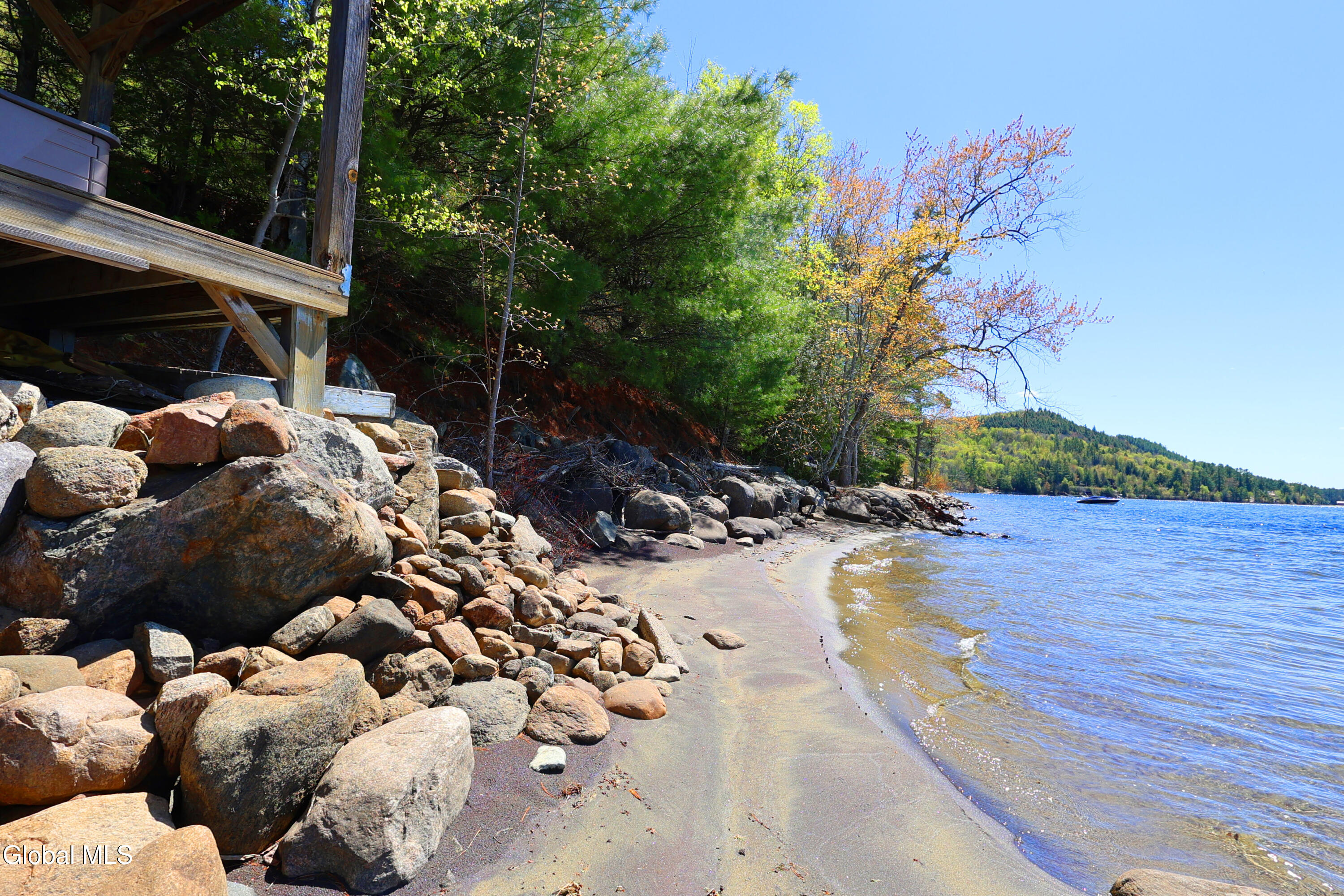 516 E Shore Drive Adirondack NY 12808