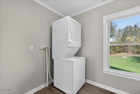 147 E Shore Road Delanson NY 12053