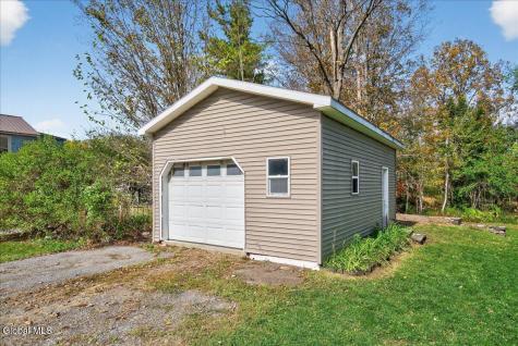 147 E Shore Road Delanson NY 12053