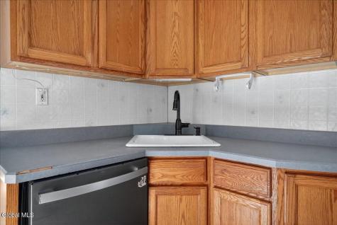 147 E Shore Road Delanson NY 12053