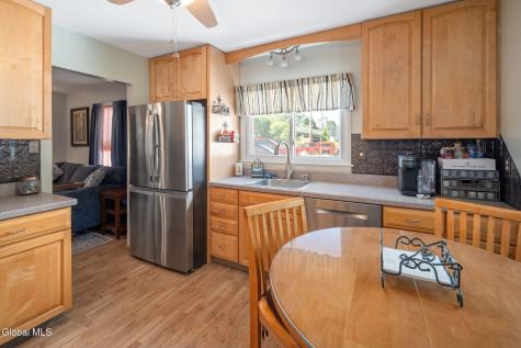 1146 Dunnsville Road Schenectady NY 12306