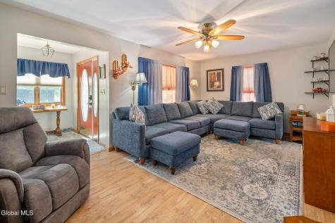 1146 Dunnsville Road Schenectady NY 12306