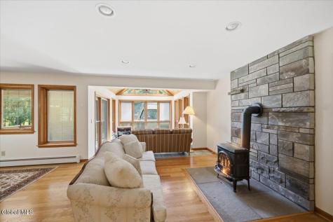 586 Altamont Road New Scotland NY 12009