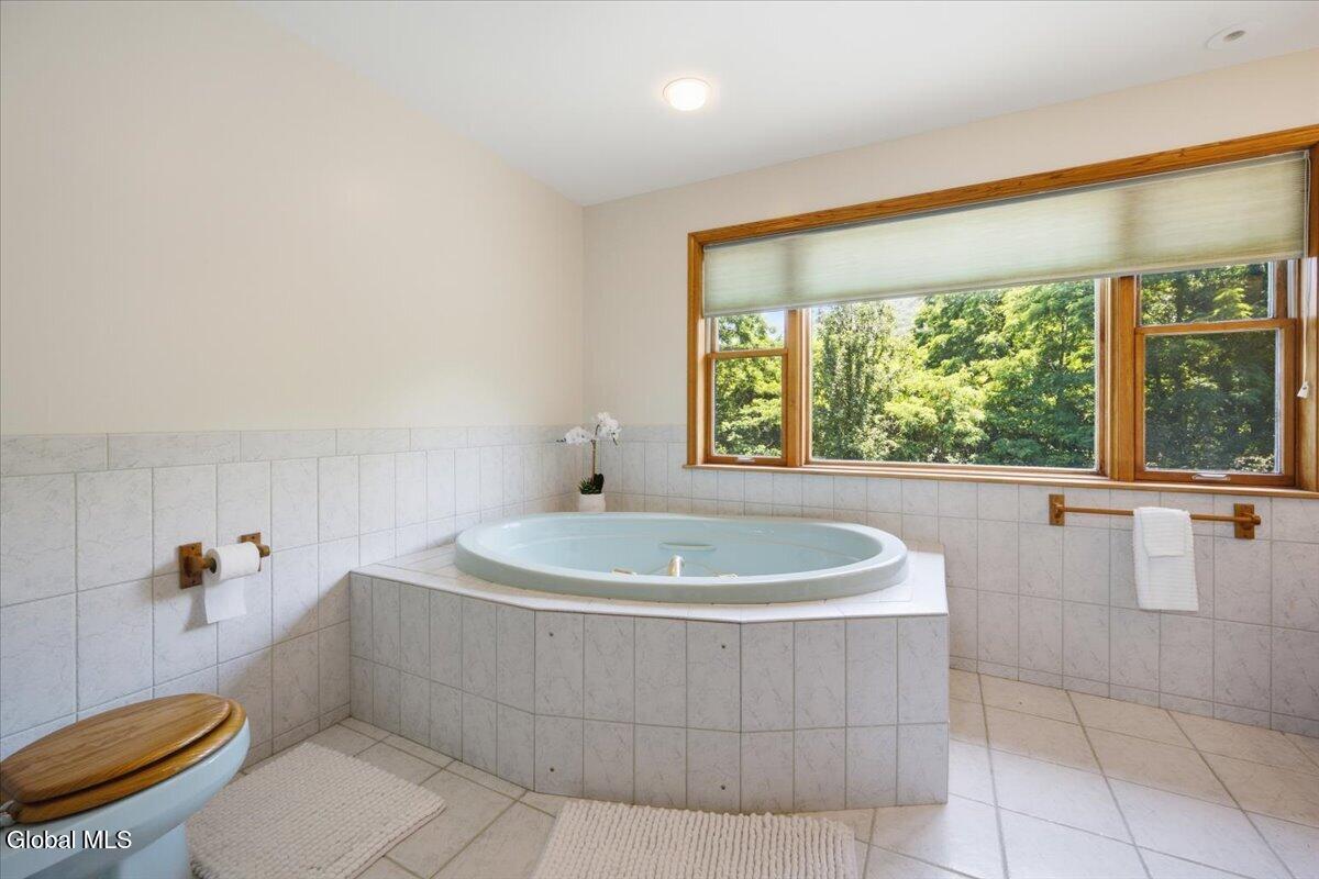 586 Altamont Road New Scotland NY 12009