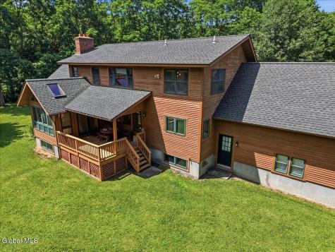 586 Altamont Road New Scotland NY 12009