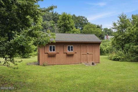 586 Altamont Road New Scotland NY 12009