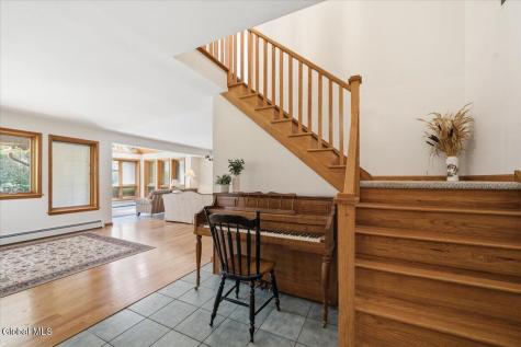 586 Altamont Road New Scotland NY 12009