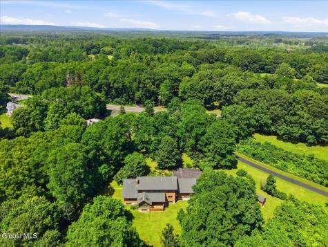 586 Altamont Road New Scotland NY 12009