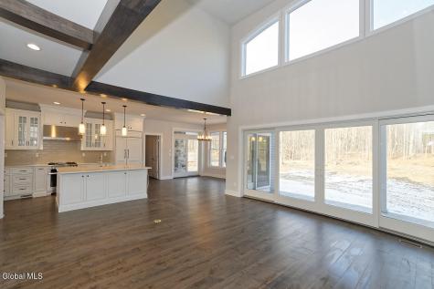 8 Mapleton Court Clifton Park NY 12065