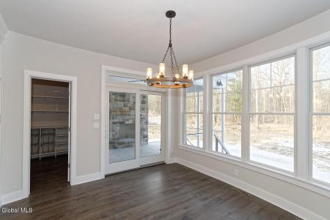 8 Mapleton Court Clifton Park NY 12065