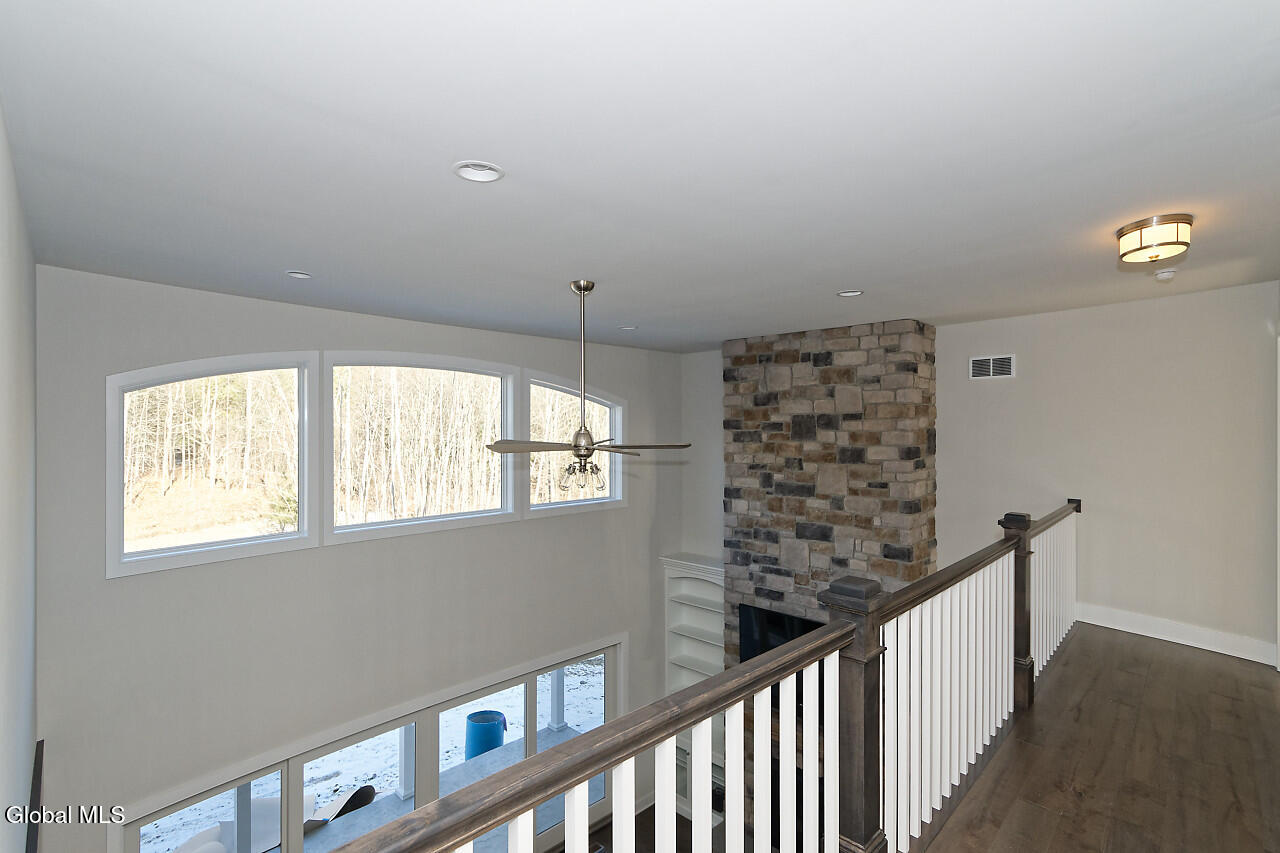 8 Mapleton Court Clifton Park NY 12065