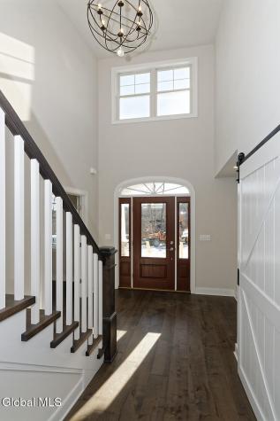 8 Mapleton Court Clifton Park NY 12065