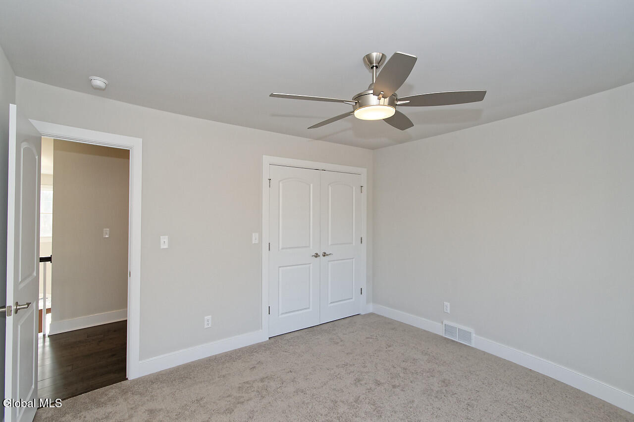 8 Mapleton Court Clifton Park NY 12065
