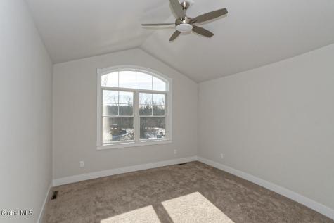 8 Mapleton Court Clifton Park NY 12065